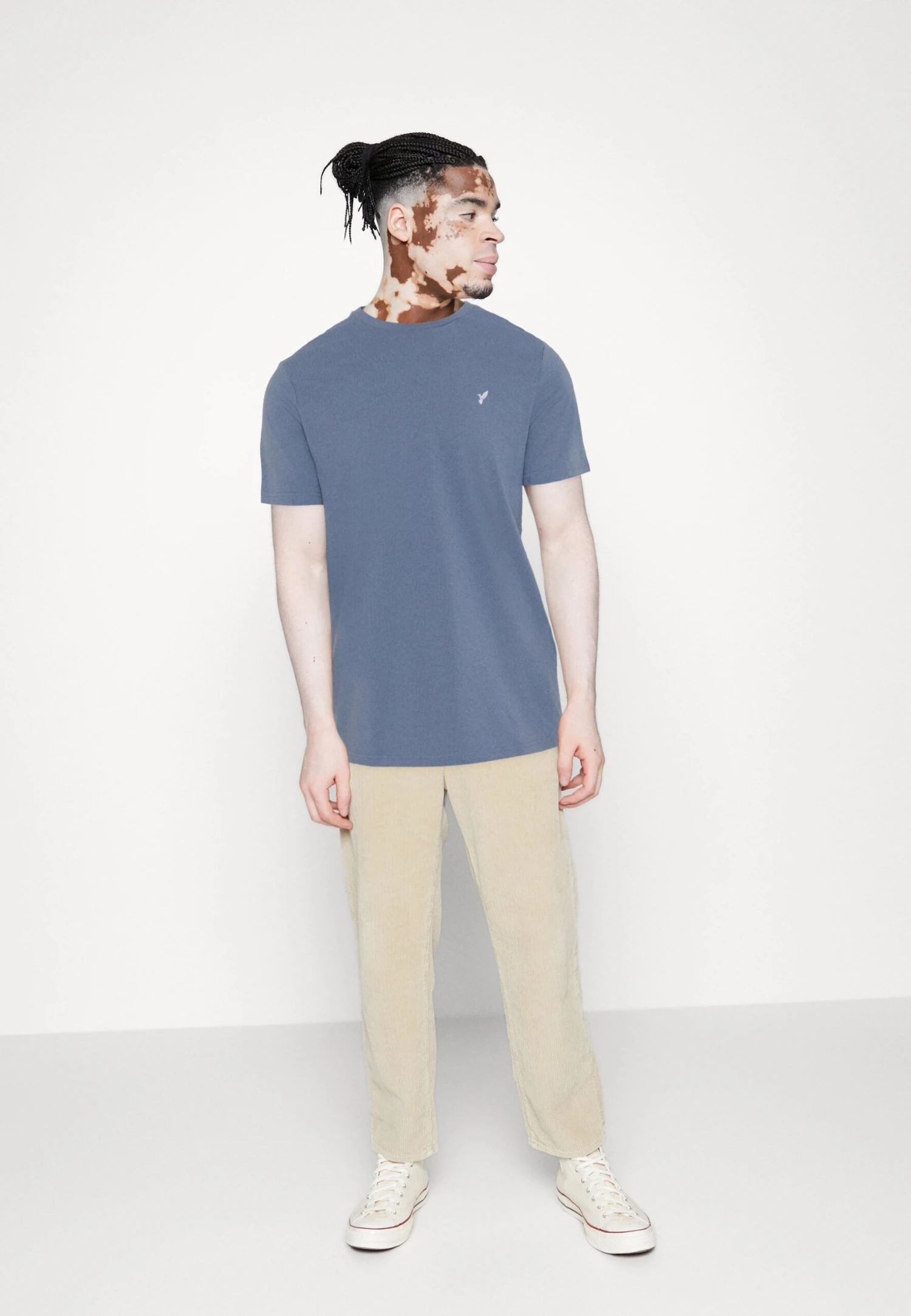 Pier One 3 PACK - T-shirt Basic - White/dark Blue/blue 1 Pier One 3 PACK - T-shirt Basic - White/dark Blue/blue