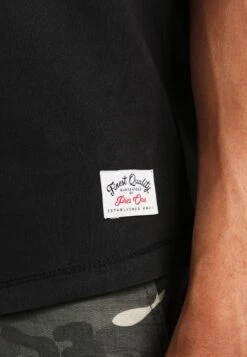 Pier One GARMENT TEE - T-shirt Basic - Black 8 Pier One GARMENT TEE - T-shirt Basic - Black -Pier One d7d65e25c1034ac4a390973ab6342d9a