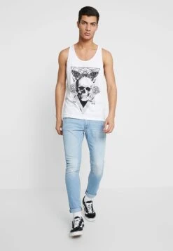 Pier One -Pier One dccf3ea1ffc04b5da53ab80be41ae855