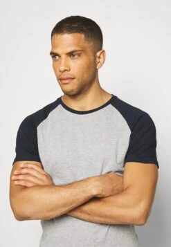 Pier One T-shirt Basic - Dark Blue -Pier One e6cd1455f6f741b9be95cab8d570cff4