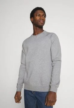 Pier One 3 PACK - Bluza - Bordeaux/black/grey 10 Pier One 3 PACK - Bluza - Bordeaux/black/grey -Pier One f0211c1816ed4647bcf0610382b82d81