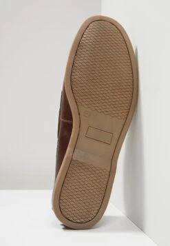 Pier One Buty żeglarskie - Brown -Pier One f153a9101b98405fae9ff584df8cf17e