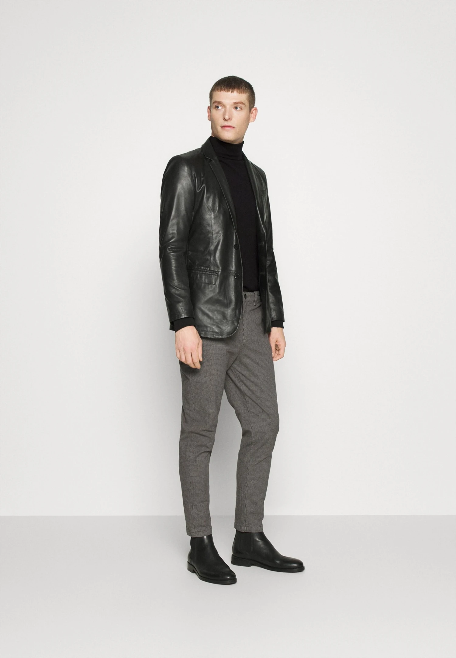 Pier One PM- BASIC TURTLENECK - Sweter - Black 1 Pier One PM- BASIC TURTLENECK - Sweter - Black