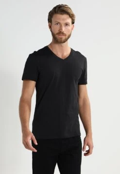 Pier One 2 PACK - T-shirt Basic - Black 7 Pier One 2 PACK - T-shirt Basic - Black -Pier One f5ae58d798ac495dae21da6170c2b2ec