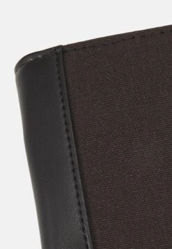 Pier One Portfel - Black -Pier One f69ce714c77542f983324f2456779ecc