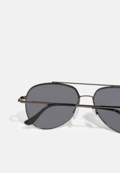 Pier One Okulary Przeciwsłoneczne - Gunmetal 6 Pier One Okulary Przeciwsłoneczne - Gunmetal -Pier One ff3cf5464f6a449392b33091777ee467